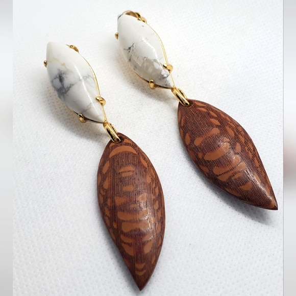 Italy Jewelry - Italian designer -earings-gold plated-wood/acrylic-clips earings